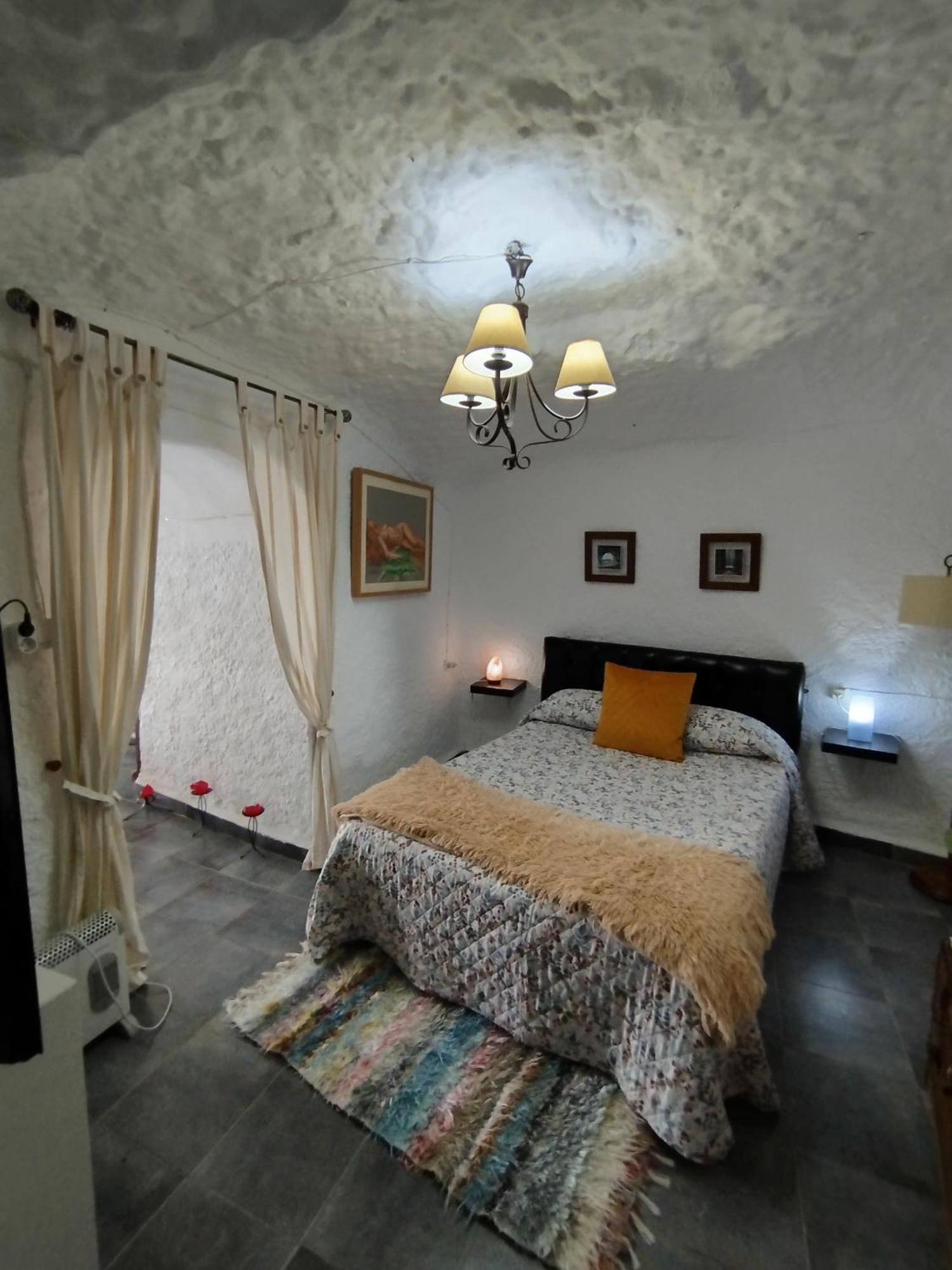 Cueva La Loli Villa กวาดิกซ์ ภายนอก รูปภาพ