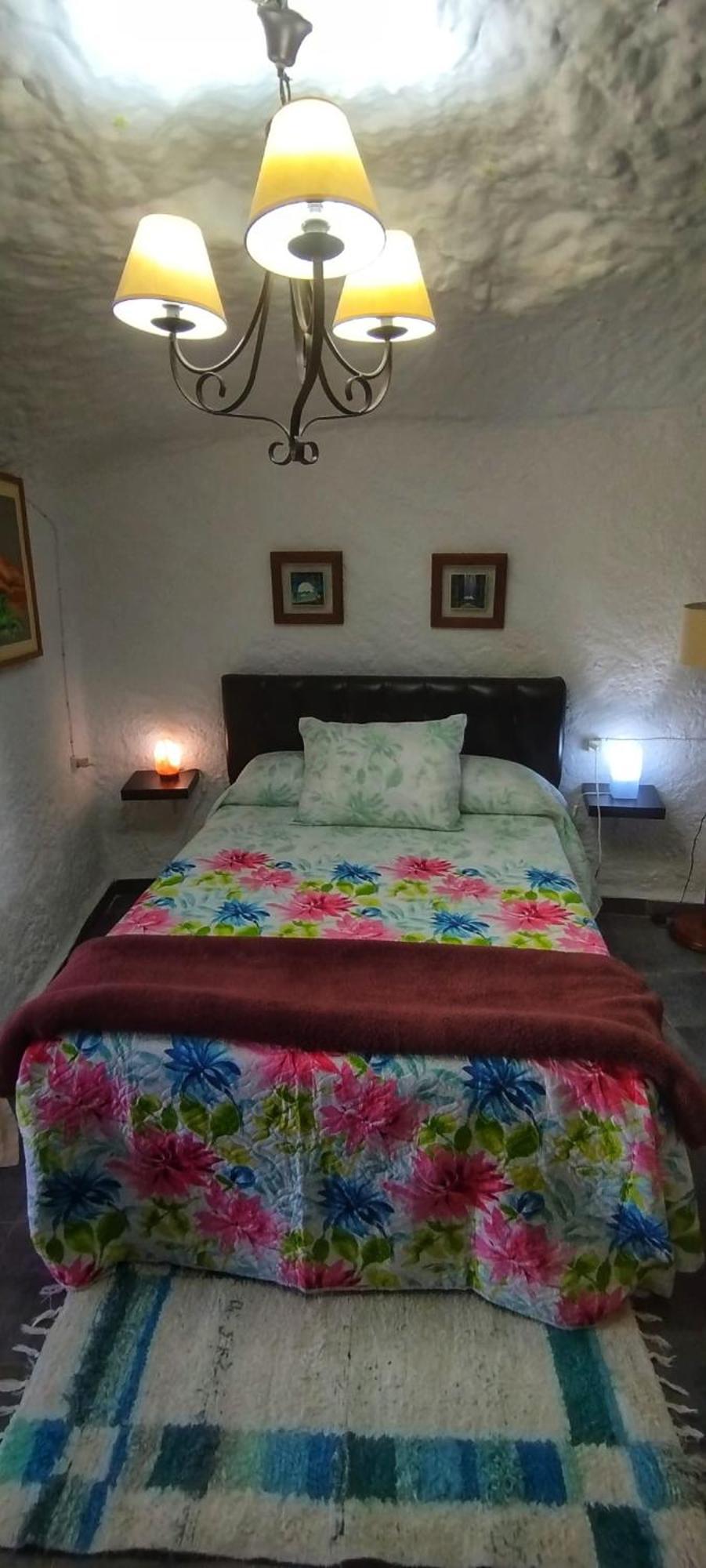 Cueva La Loli Villa กวาดิกซ์ ภายนอก รูปภาพ